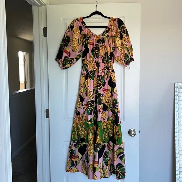 Farm Rio pink maxi dress with puff sleeves, size small - Picture 1 of 4